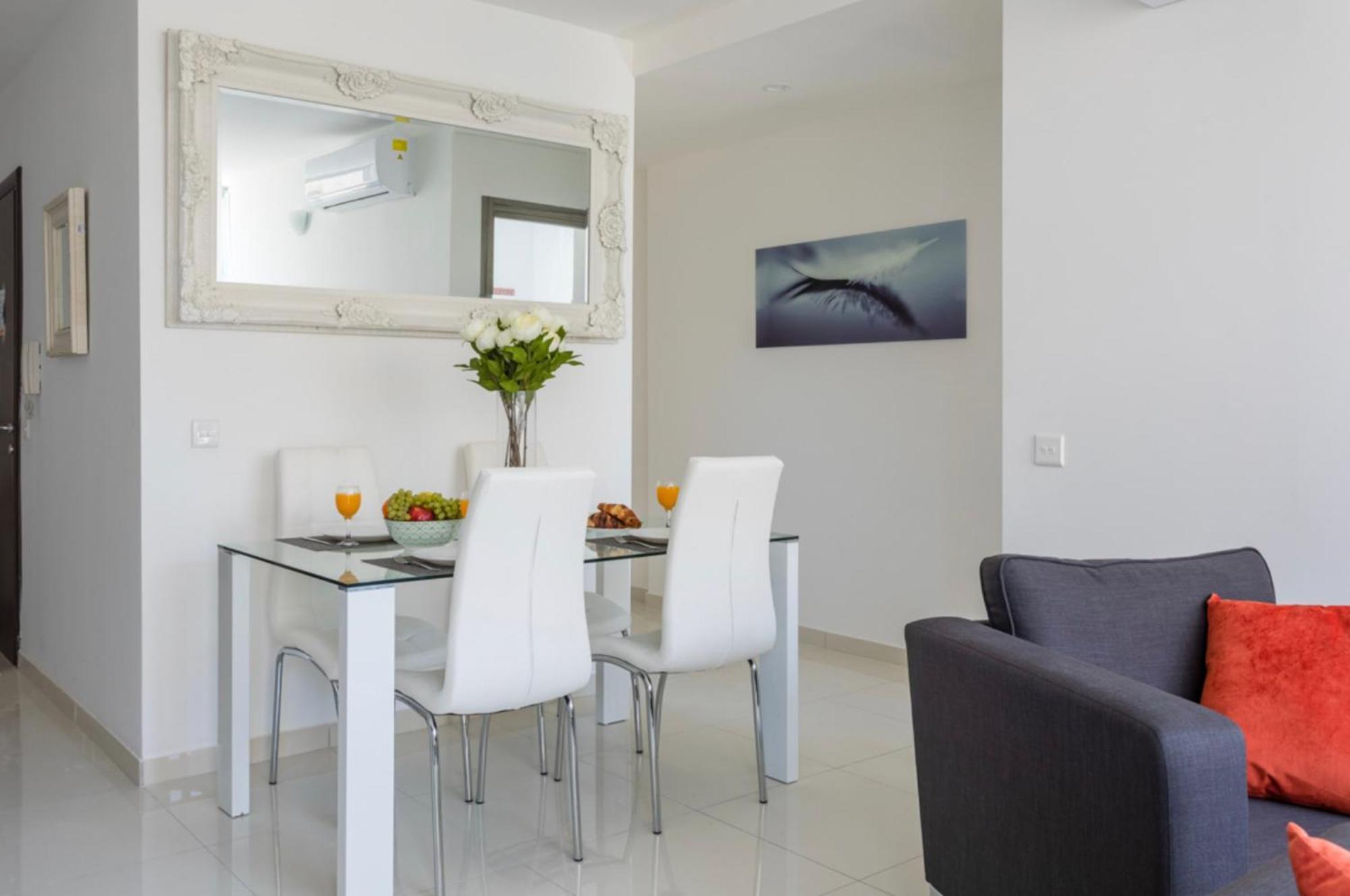 Saint Julian - Lovely Apartment With Terrace - Cityapartmentstay Saint Julian's Eksteriør billede